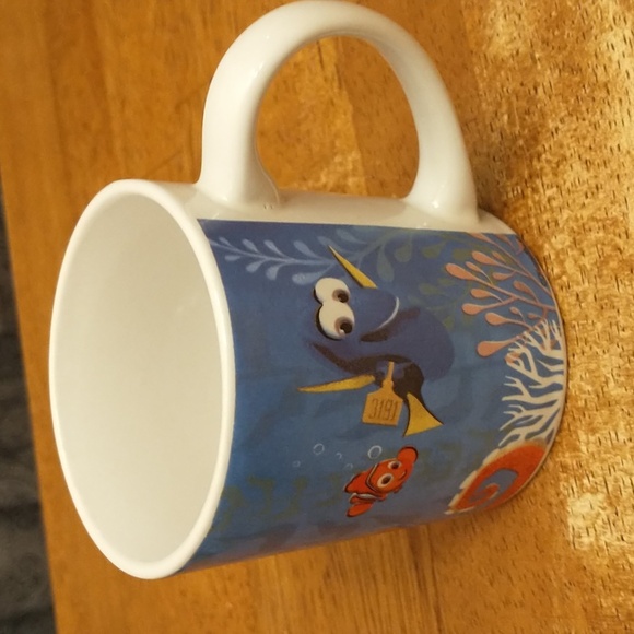 Disney Pixar Finding Dory Mug - Picture 1 of 5